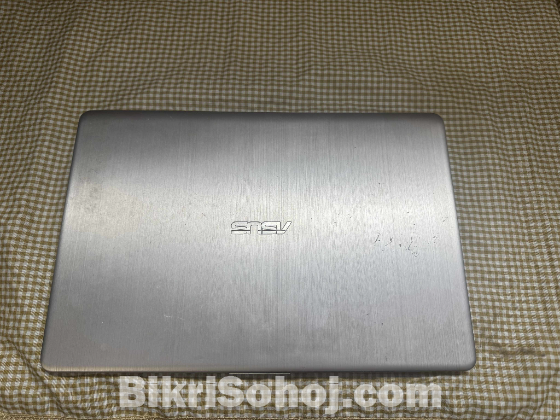 Asus Vivobook